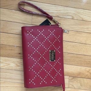 Bebe clutch